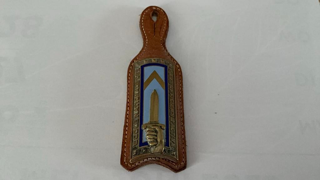 Borstzakhanger, Verzenden