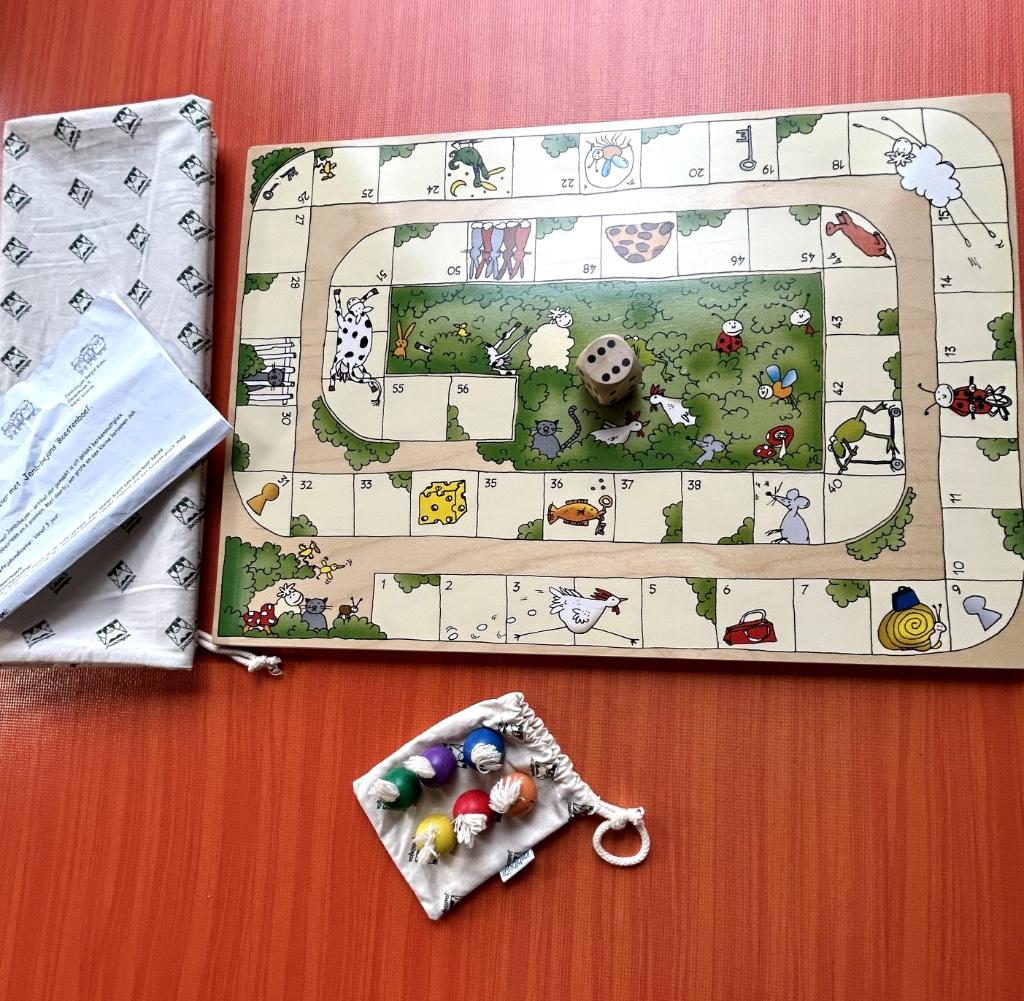 Houten Ganzenbord 'Janbibejan', Enfants & Bébés, Envoi, Comme neuf, Autres types