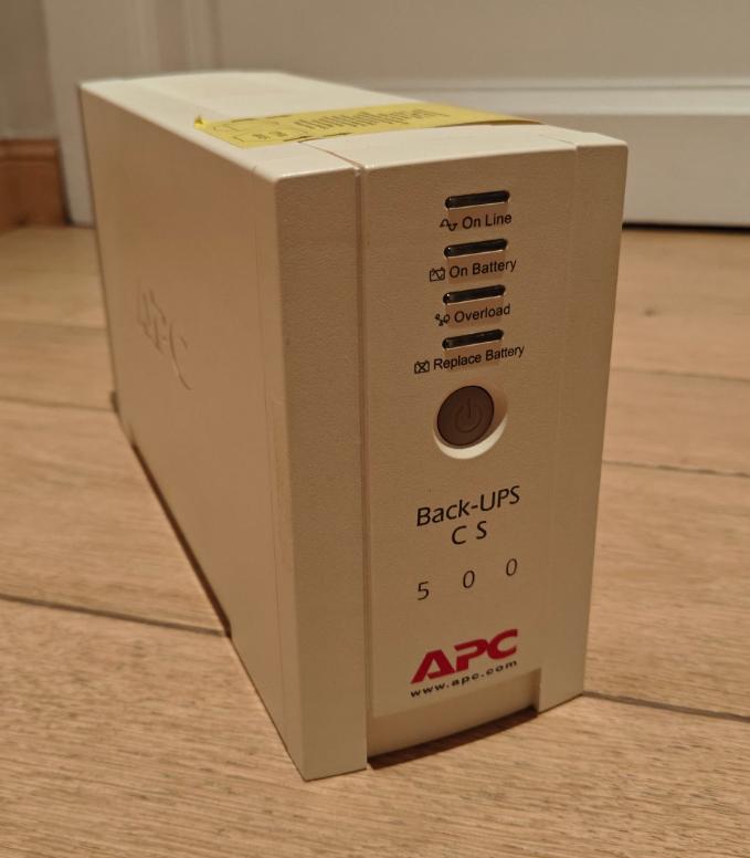 APC Back-UPS CS 500, Ophalen of Verzenden, Nieuw