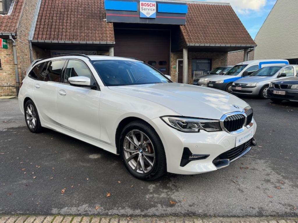 BMW 330e Touring hybride automatique rechargeable, Interruption de démarrage, Achat, Entreprise, Carnet d'entretien