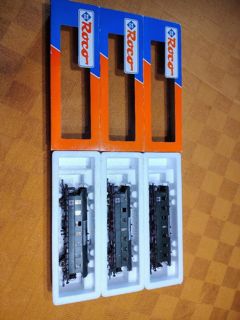 Voitures Roco HO 45092 DRG Lazarette, Hobby & Loisirs créatifs, Trains miniatures | HO, Comme neuf, Wagon, Roco, Analogique, Enlèvement ou Envoi