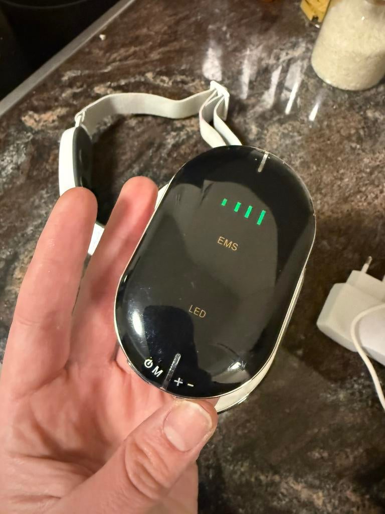 Afslankapparaat EMS + RF + LED, Ophalen, Zo goed als nieuw