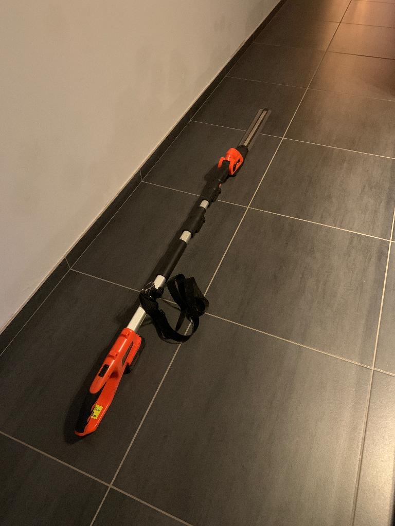 Telescopische heggenschaar KIBANI, Ophalen, Zo goed als nieuw, Accu, Kibani