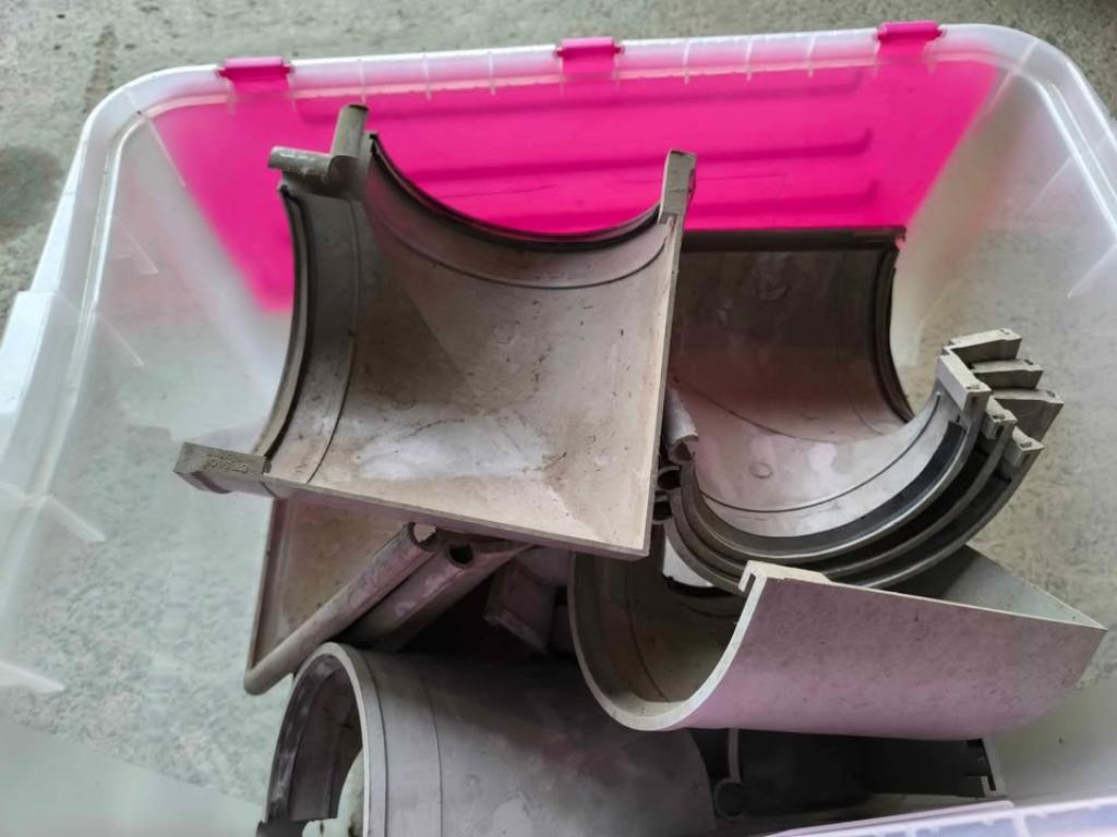 Angle pour gouttière PVC  D 160 : 1 pièce : 12 pièces, Enlèvement, Comme neuf, Bricolage