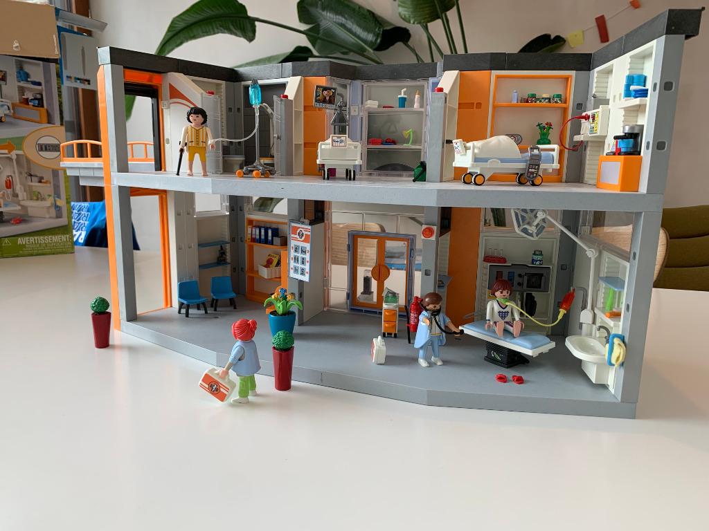Playmobil groot ziekenhuis nr. 70190, Ophalen, Gebruikt, Complete set