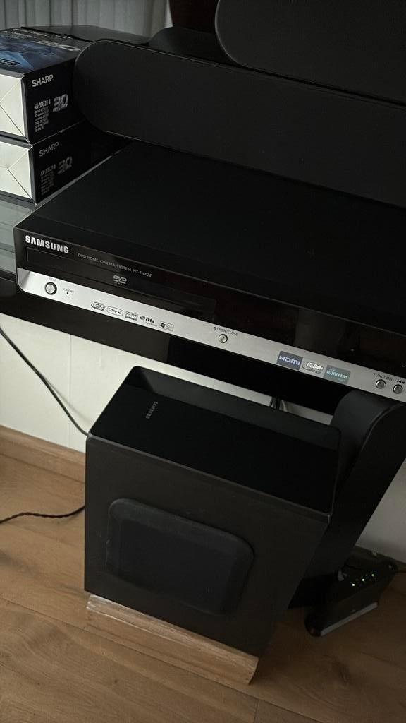 Zwarte ophangplaat 120x160x3cmTV-CD-2 3D bril, Audio, Tv en Foto, Televisies, Ophalen, Gebruikt, Sharp