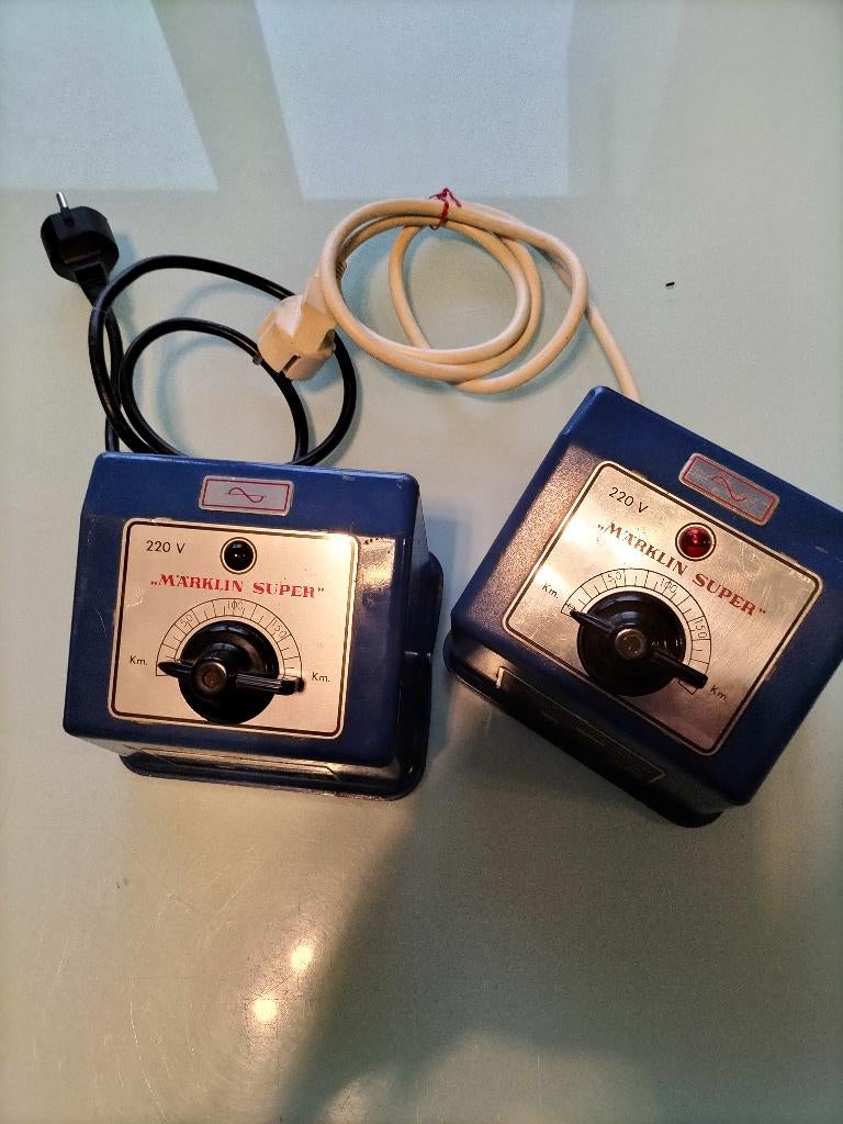 2 super transformateurs Marklin, Hobby & Loisirs créatifs, Trains miniatures | HO, Enlèvement ou Envoi, Comme neuf, Transformateur ou Alimentation