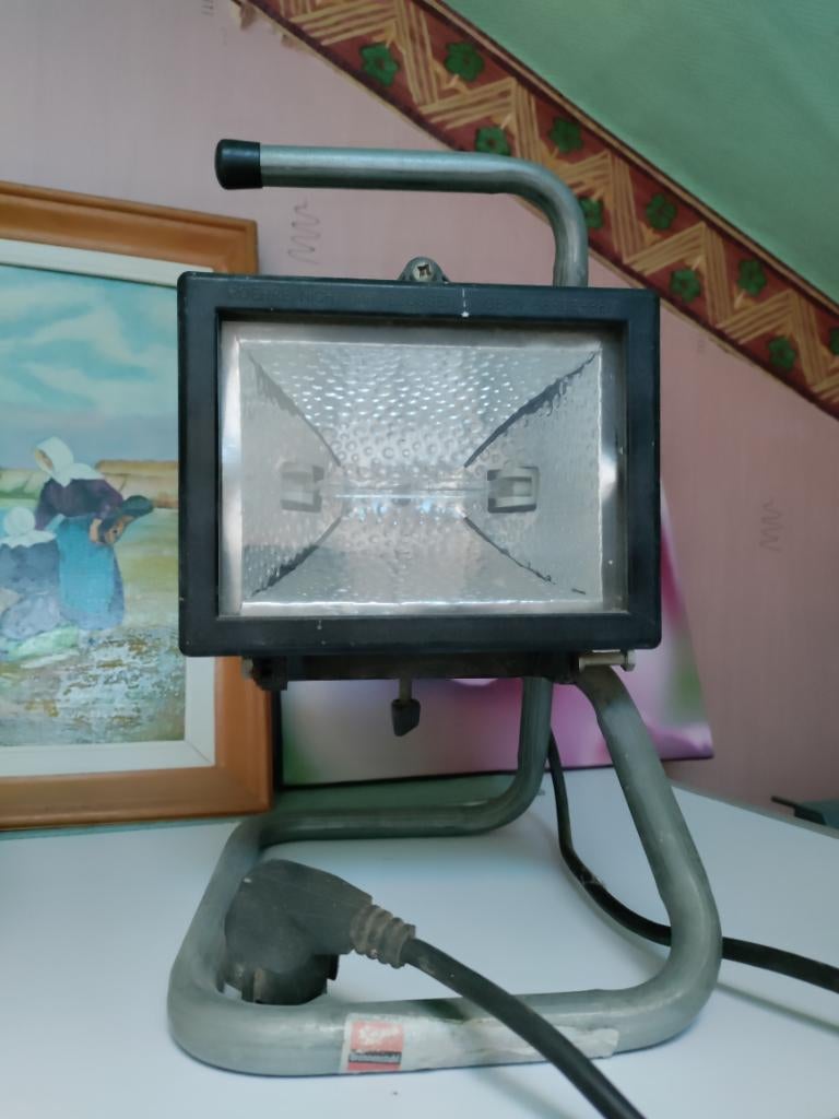 Phare halogène pour travaux intérieurs, Bricolage & Construction, Enlèvement ou Envoi, Utilisé, Autres types, Avec pied