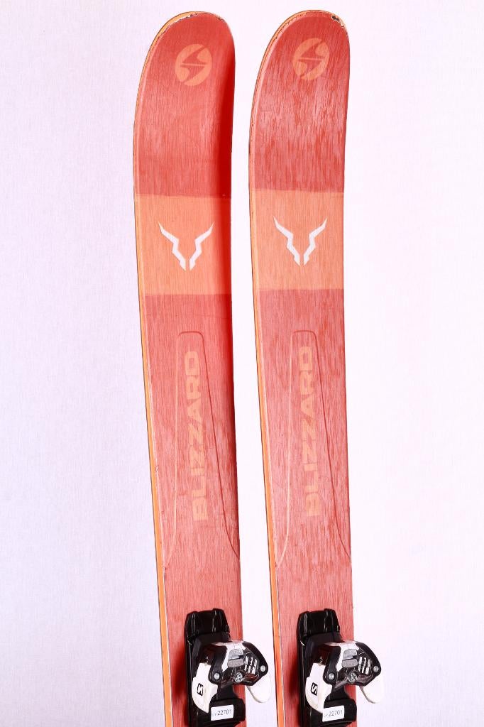 180 skis de freeride BLIZZARD RUSTLER 11, orange, Sports & Fitness, Carving, Enlèvement ou Envoi, Skis, Salomon