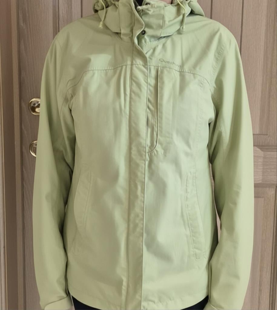 Veste d'hiver Quechua pour femme taille M, Taille 38/40 (M), Enlèvement ou Envoi, Vert, Quechua