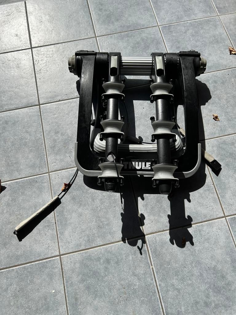 Thule dak fietsendrager voor 3 fietsen, 3 fietsen of meer, Gebruikt, Elektrische fiets, Achterklepdrager