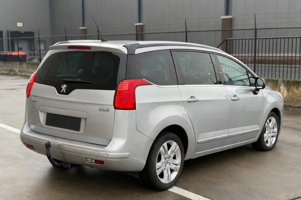 Peugeot 5008 – 2013 – Automaat – Benzine – Full Option, Auto's, Euro 5, Zwart, Bedrijf, 5 zetels