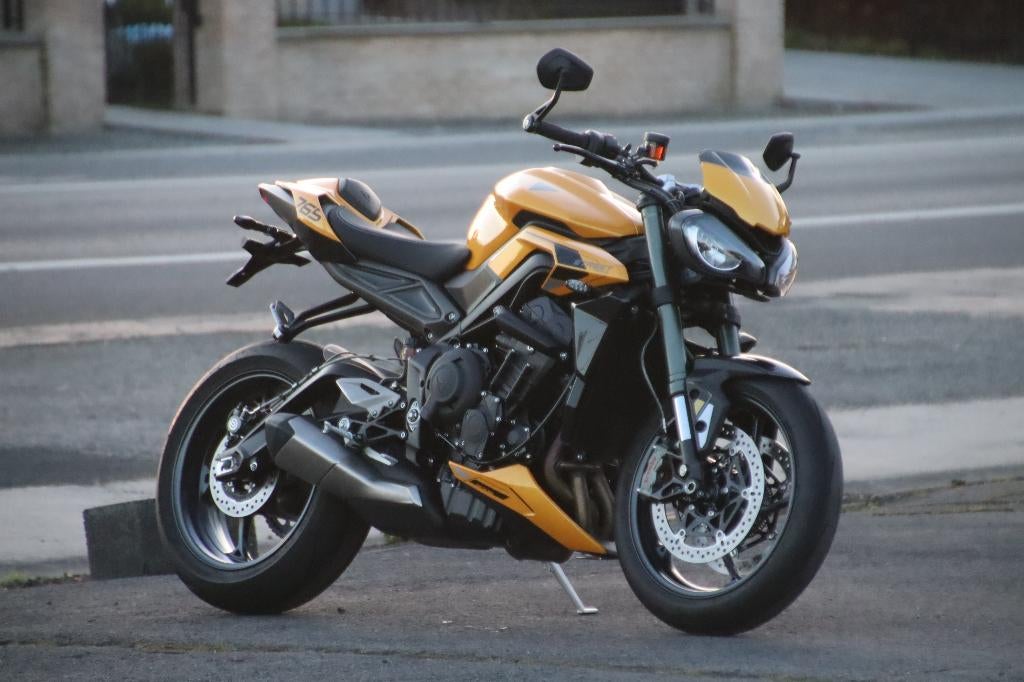 Triumph Street Triple 765 RS   3000km, Motoren, Motoren | Triumph, Motorrijbewijs A, 3 cilinders, Particulier, 765 cc