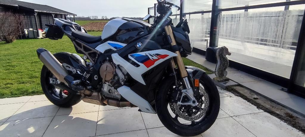 BMW S1000R