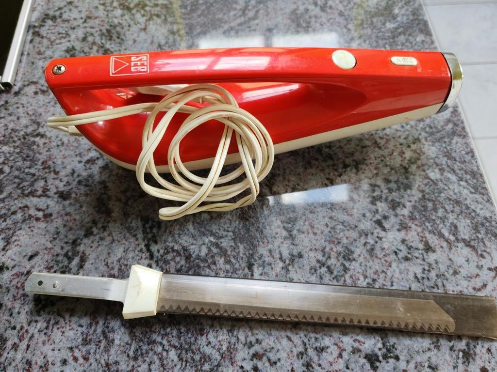 Elektrisch mes, Ophalen