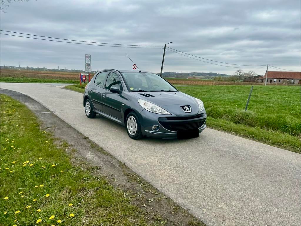 Peugeot 206+ Prêt à immatriculer, Autos, 206+, Achat, Entreprise, ABS