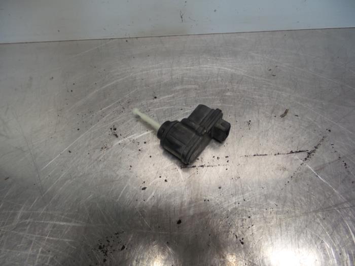 Koplampmotor van een Volkswagen Caddy (Caddy 95-), Gebruikt, -, Volkswagen, -