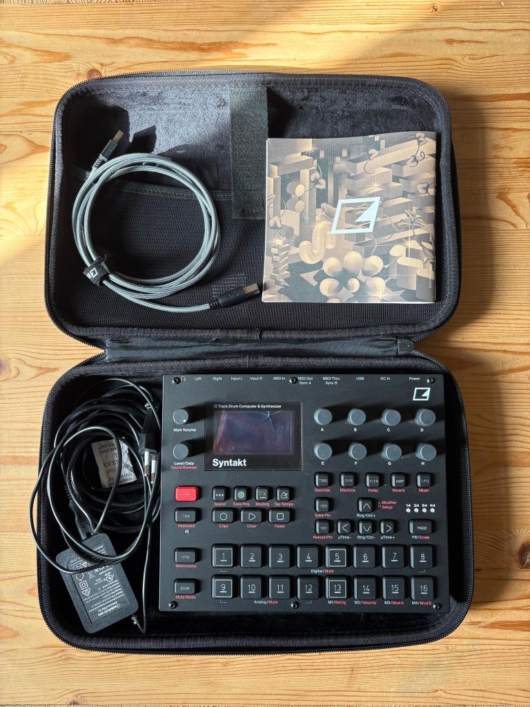 ELEKTRON SYNTAKT + HOUSSE DE TRANSPORT RIGIDE, Autres marques, Autres nombres, Avec valise ou flightcase, Enlèvement