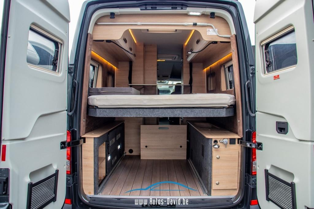 Knaus BoxDrive 680 ME Excalibur Plus 2.0 TDI 177 CV 3 Lits, Caravanes & Camping, Camping-cars, Marchepied électrique, Réfrigérateur
