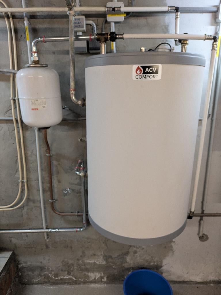 Warmwaterboiler verwarming, Doe-het-zelf en Bouw, Chauffageketels en Boilers, Ophalen, 100 liter of meer, Boiler, Minder dan 3 jaar oud