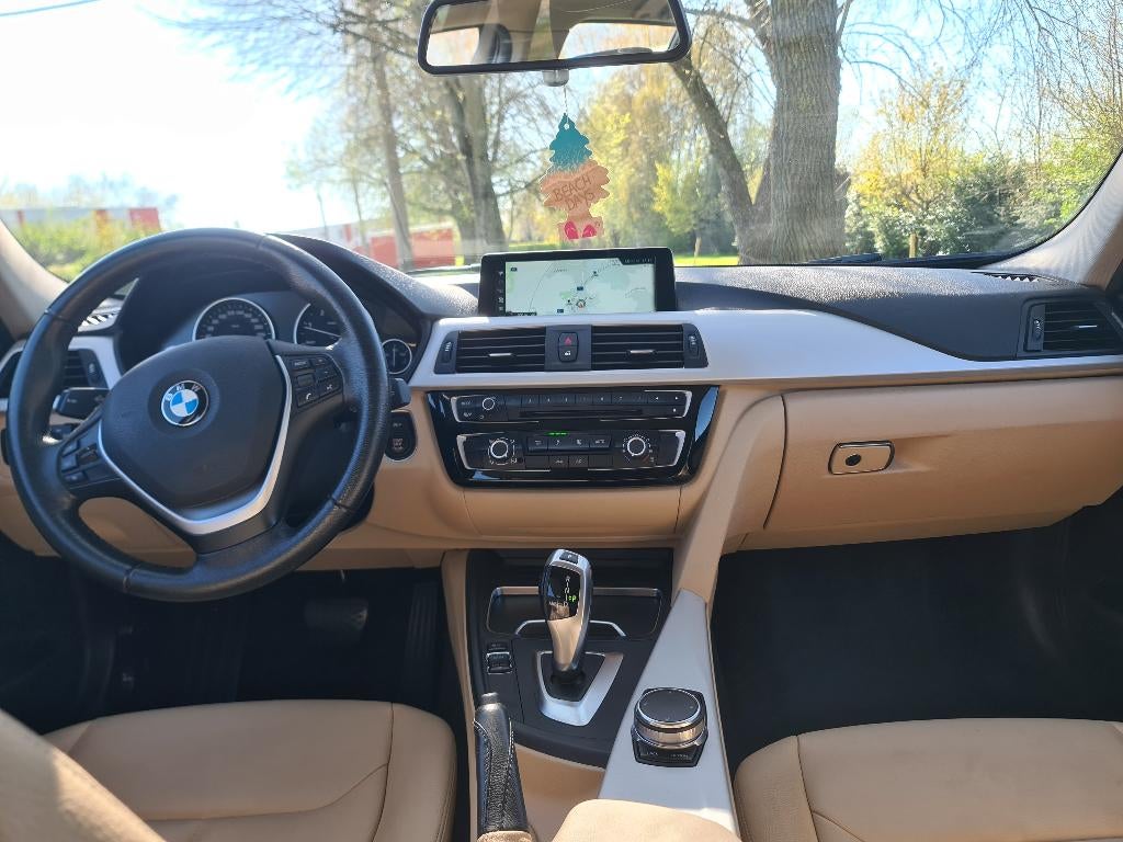 Bmw 316d F31 boite automatique 2017 pret a immatriculer., Cuir, 107 g/km, 5 portes, Automatique