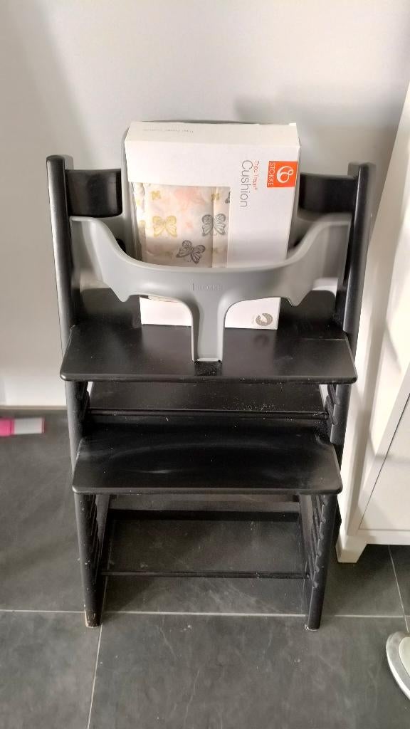 Chaise haute Stokke tripp trapp avec accessoires, Enlèvement, Comme neuf, Plateau amovible