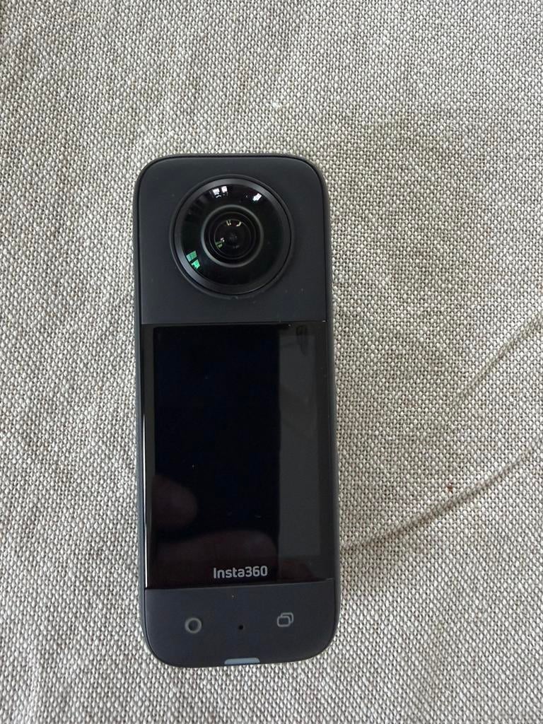 Insta 360 X3, TV, Hi-fi & Vidéo, Caméras action, Enlèvement ou Envoi, Comme neuf
