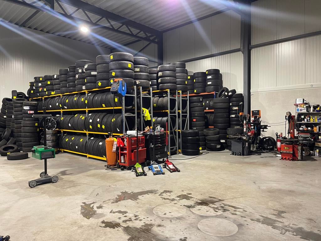 Zomer en /winterbanden /4seasons /Kuwalitiet banden, Auto-onderdelen, Banden en Velgen, Ophalen of Verzenden, Winterbanden, Band(en)