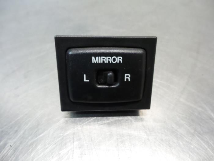 Commutateur rétroviseur d'un Suzuki Swift (Swift 96-), -, Utilisé, -, Suzuki