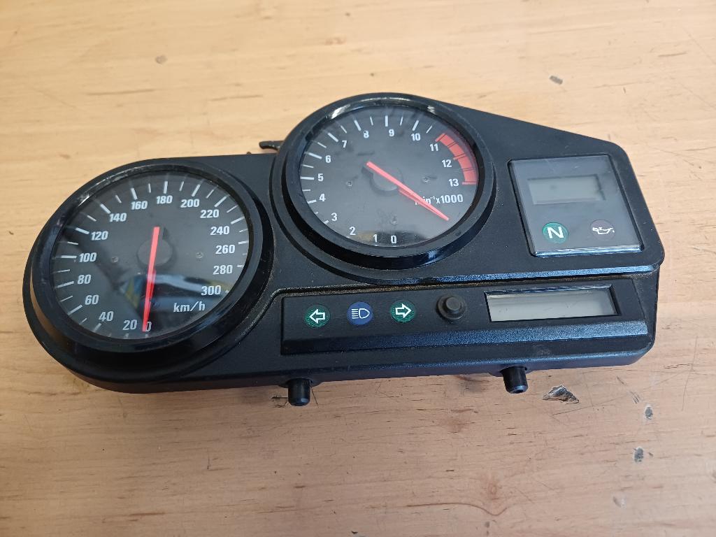 honda cbr 900rr sc33 kilometerteller, Motoren, Ophalen, Gebruikt