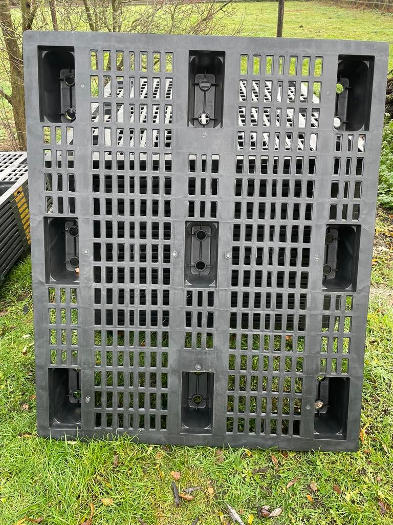 Palettes en plastique 100X120, Enlèvement, Comme neuf