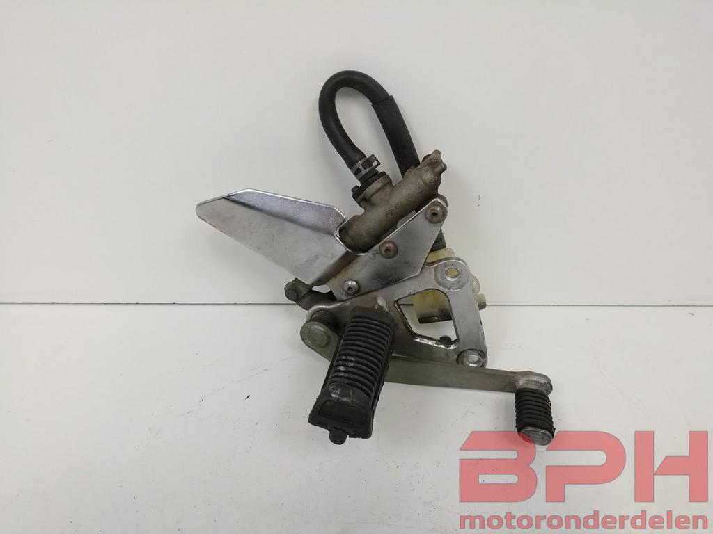 Schetsplaat + voetsteun + rempomp Suzuki GS500e 1989 t/m 200, -, Utilisé, -, -