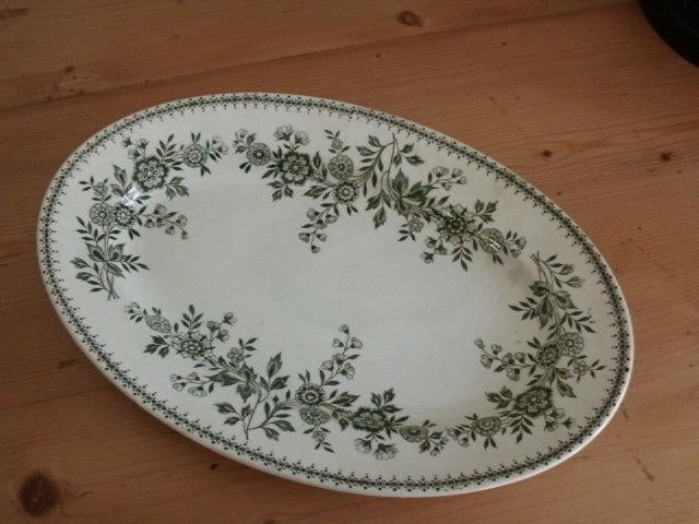 ancien plat céramique Bruges - Maestricht Holland, Antiquités & Art, Antiquités | Services (vaisselle) pièces, Enlèvement ou Envoi