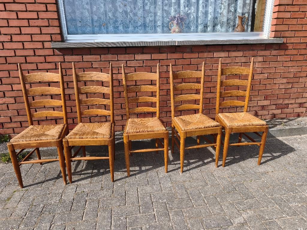 Gratis 5 eiken stoelen met riet goede staat, Ophalen, Gebruikt, Bruin, Eik