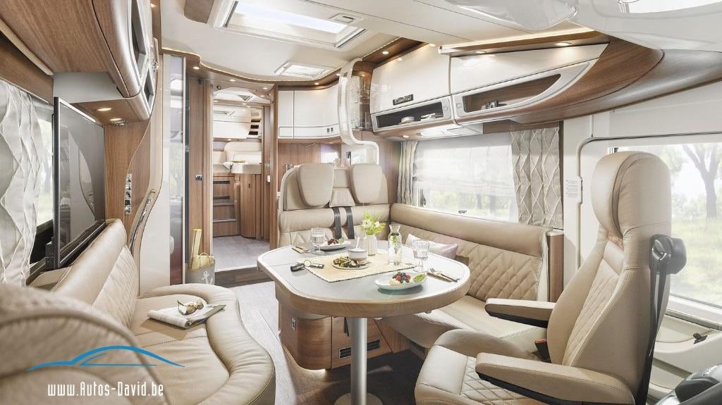 Camping-car Carthago Chic S-Plus I61 XL LE Iveco 3.0d, Caravanes & Camping, Marchepied électrique, Jusqu'à 5, Réfrigérateur, Modèle Bus ou Fourgon aménagé