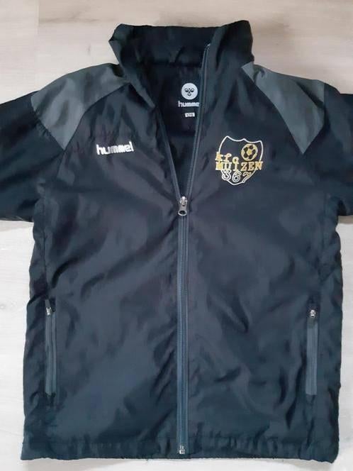 Regenjas of voetbaltrui club KFC Muizen maat 128 of 140, Kinderen en Baby's, Kinderkleding | Maat 128, Zo goed als nieuw, Jongen of Meisje