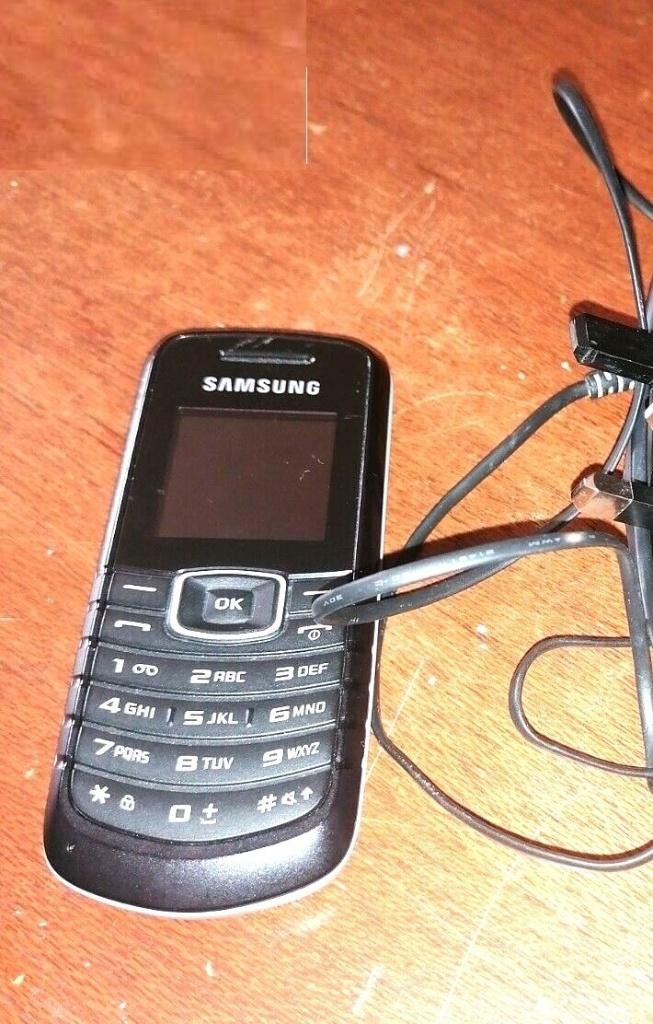 Samsung GT E1200 ,  GT E1080i , Nokia 2760 , DORO  GSM, Télécoms, Envoi