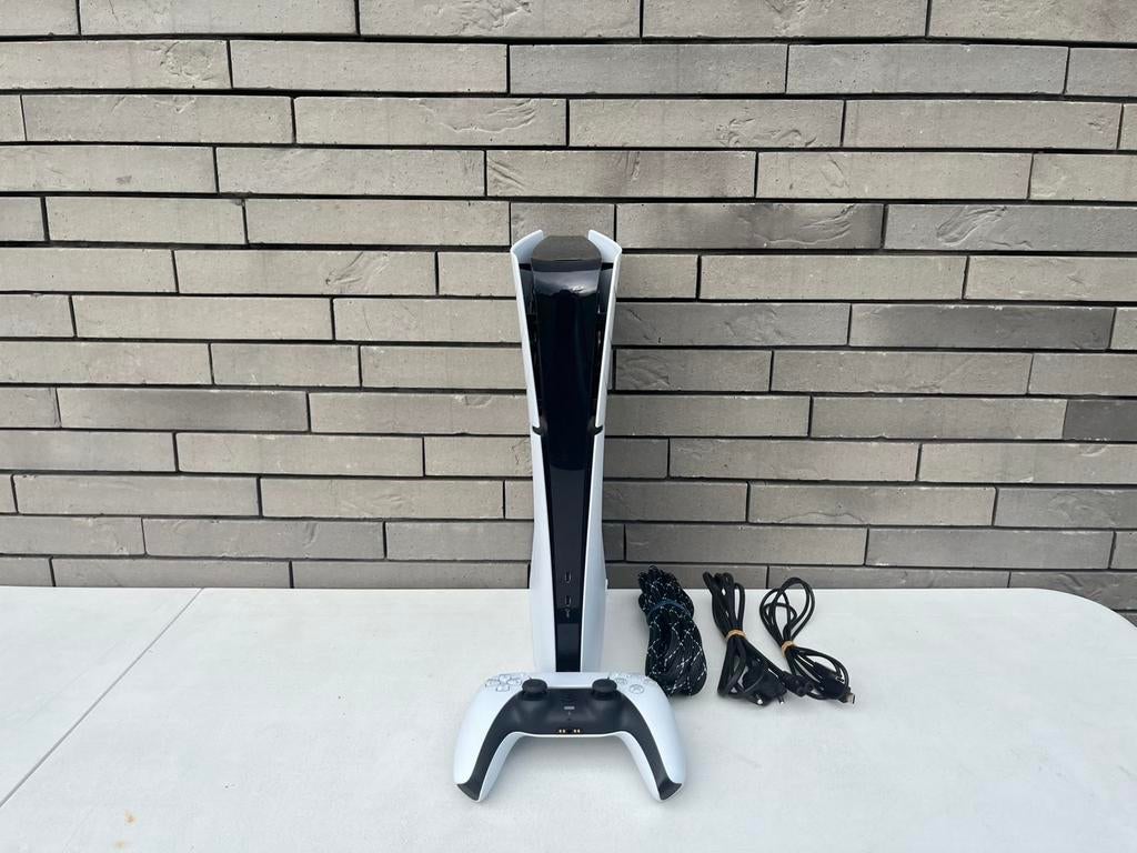 PS5 Slim digital + Controller, Games en Spelcomputers, Ophalen of Verzenden, Zo goed als nieuw, Playstation 5 Digital