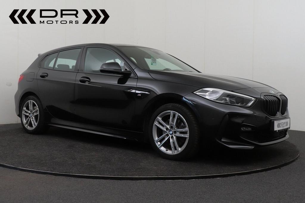 BMW 118 M SPORTPAKKET -, Zwart, Bedrijf, 3 cilinders, Stadsauto