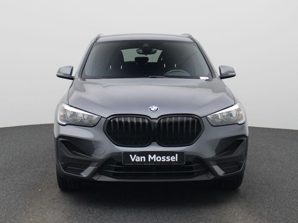 BMW X1 sDrive16d AUTOMAAT | PDC V+A | Elektrische koffer, Auto's, BMW, Stof, Gebruikt, 116 pk, https://public.car-pass.be/vhr/d79b6ba6-45e0-43c2-ae46-990213c01bc4