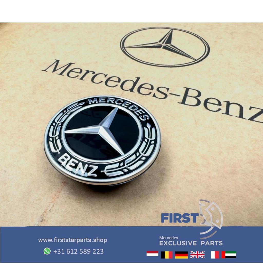 Mercedes AMG MOTORKAP LOGO ZWART BADGE EMBLEEM W204 W205 W21, Auto-onderdelen, Gebruikt, -, Ophalen of Verzenden, -