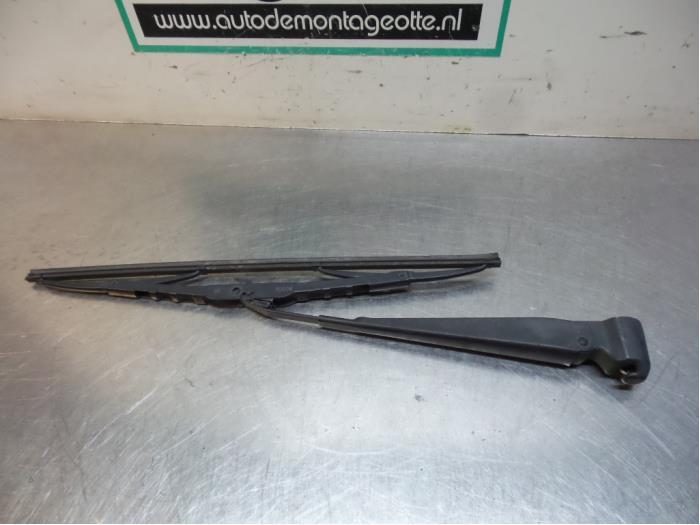 Ruitenwisserarm achter van een Volkswagen Passat (Passat 88-, Gebruikt, -, Volkswagen, -