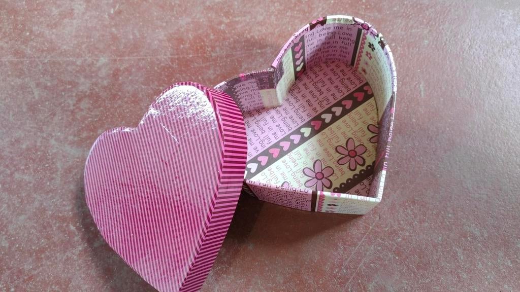 Opbergbox hartvorm, Overige typen, Minder dan 50 cm, Ophalen of Verzenden, Minder dan 40 cm