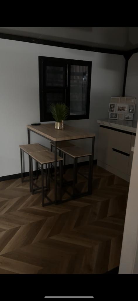 Containerwoning te huur, Ophalen