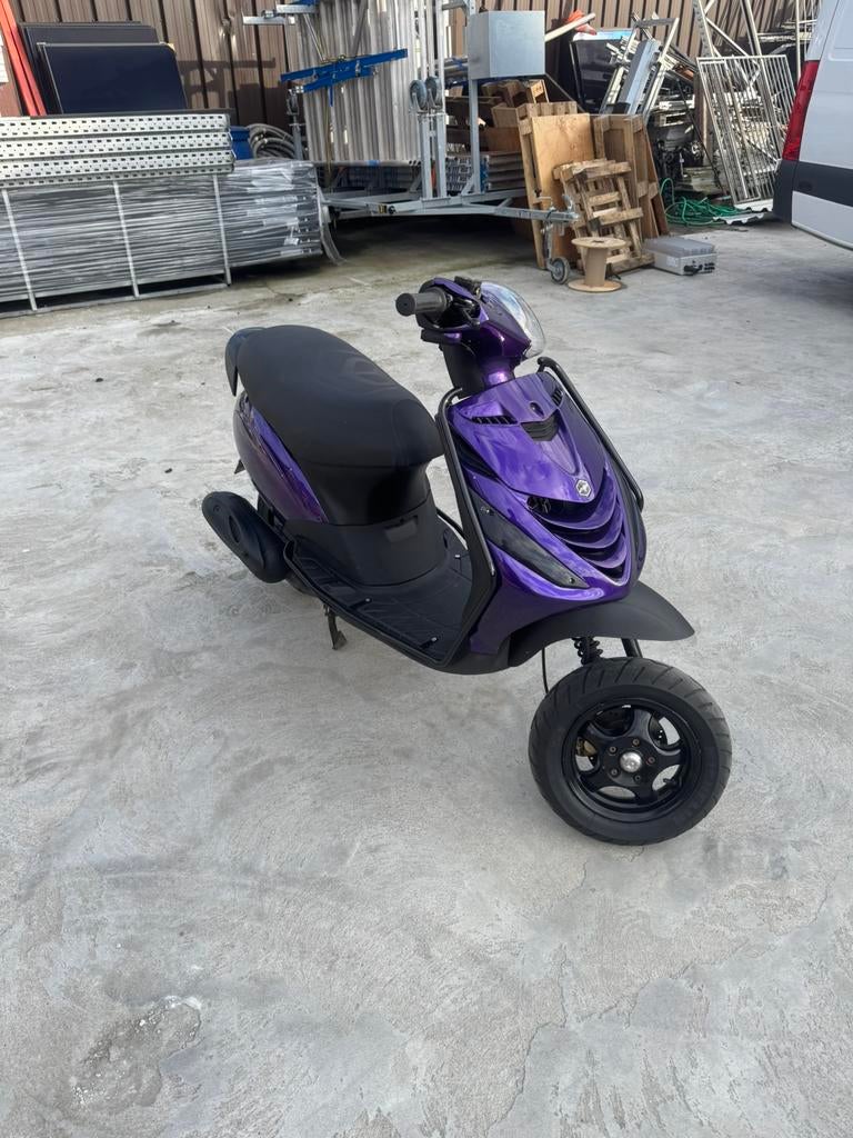 Piaggio zip 4t A klasse, Vélos & Vélomoteurs, Scooters | Piaggio, Zip, Comme neuf, Enlèvement, Essence
