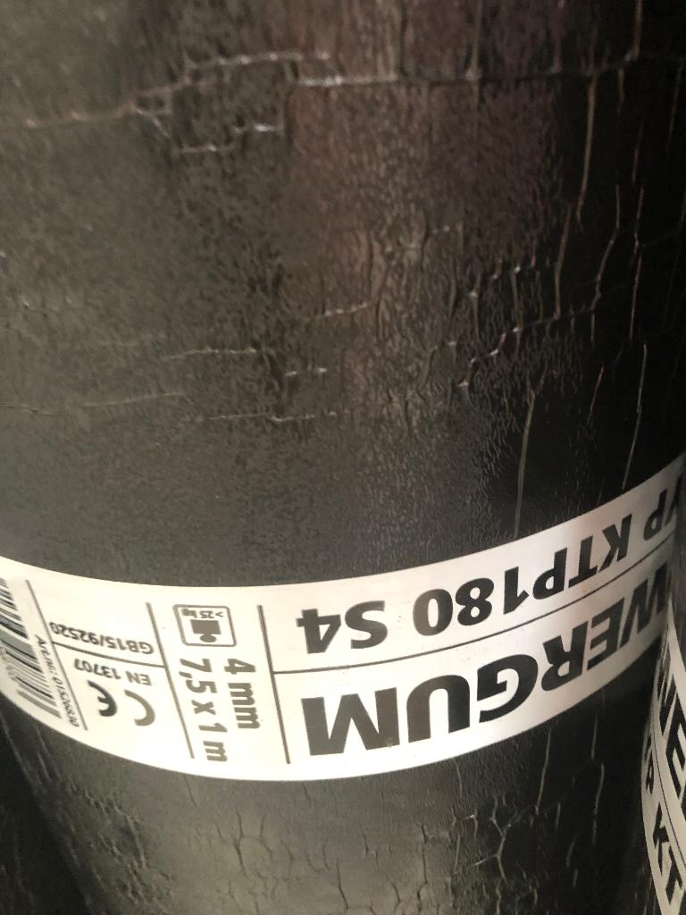 Nieuwe Roofing rollen, Enlèvement