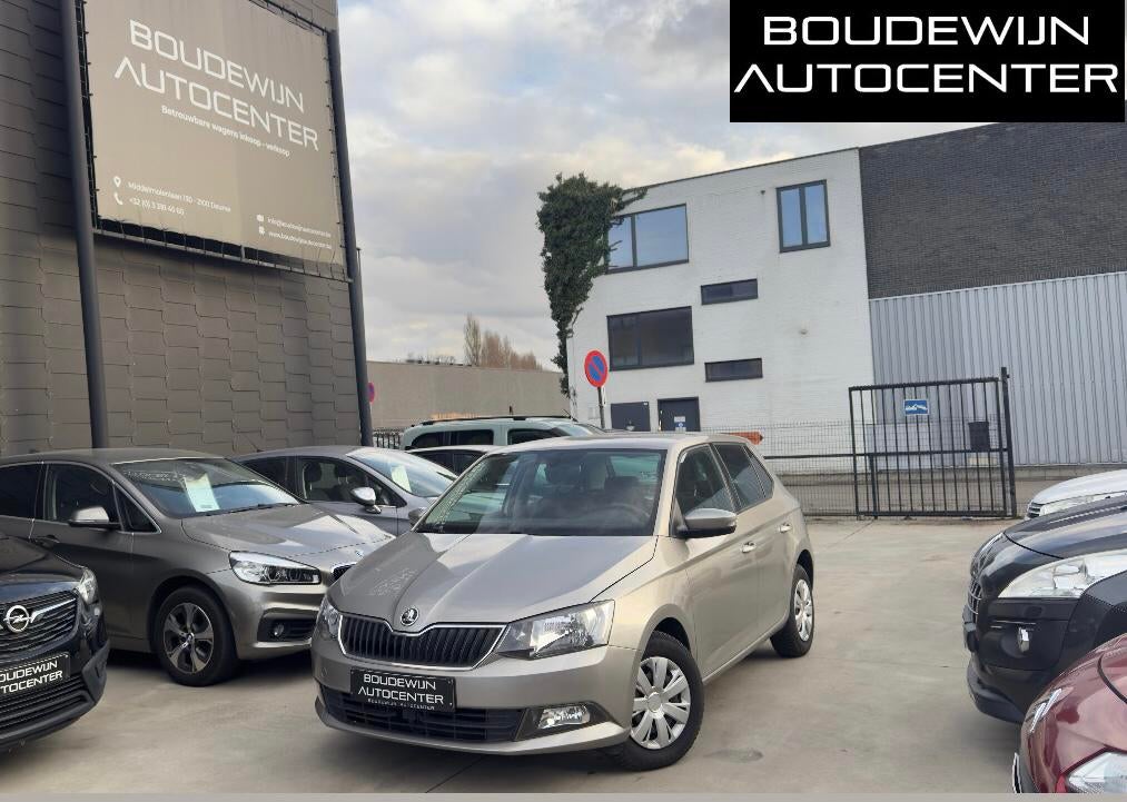 Skoda Fabia 1.0Benzine 2015 110.xxxkm Topstaat Garantie, Voorwielaandrijving, Stof, Zwart, Handgeschakeld