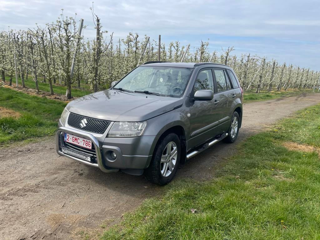 Grand vitara, Autos, Suzuki, Cuir, Entretenue par le concessionnaire, Particulier, 4x4