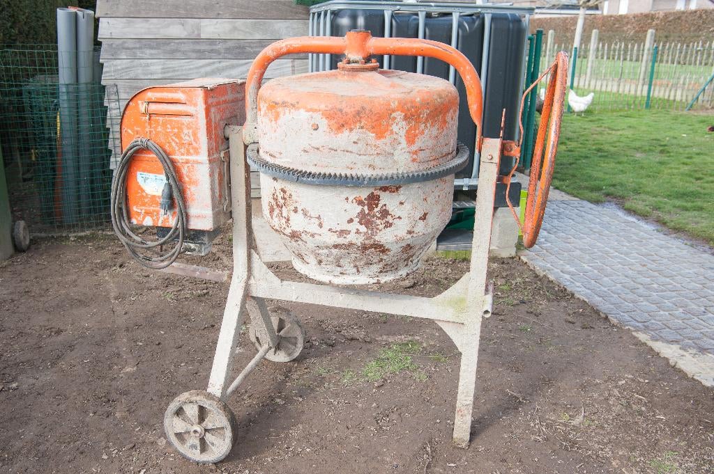 mortelmolen, Doe-het-zelf en Bouw, Ophalen, Gebruikt