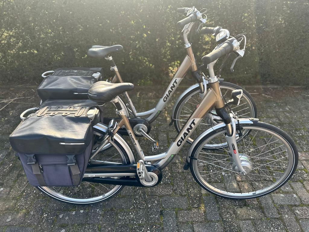 Set Electrische giant twist fietsen zo goed als nieuw, Ophalen, Giant, Zo goed als nieuw, 51 tot 55 cm